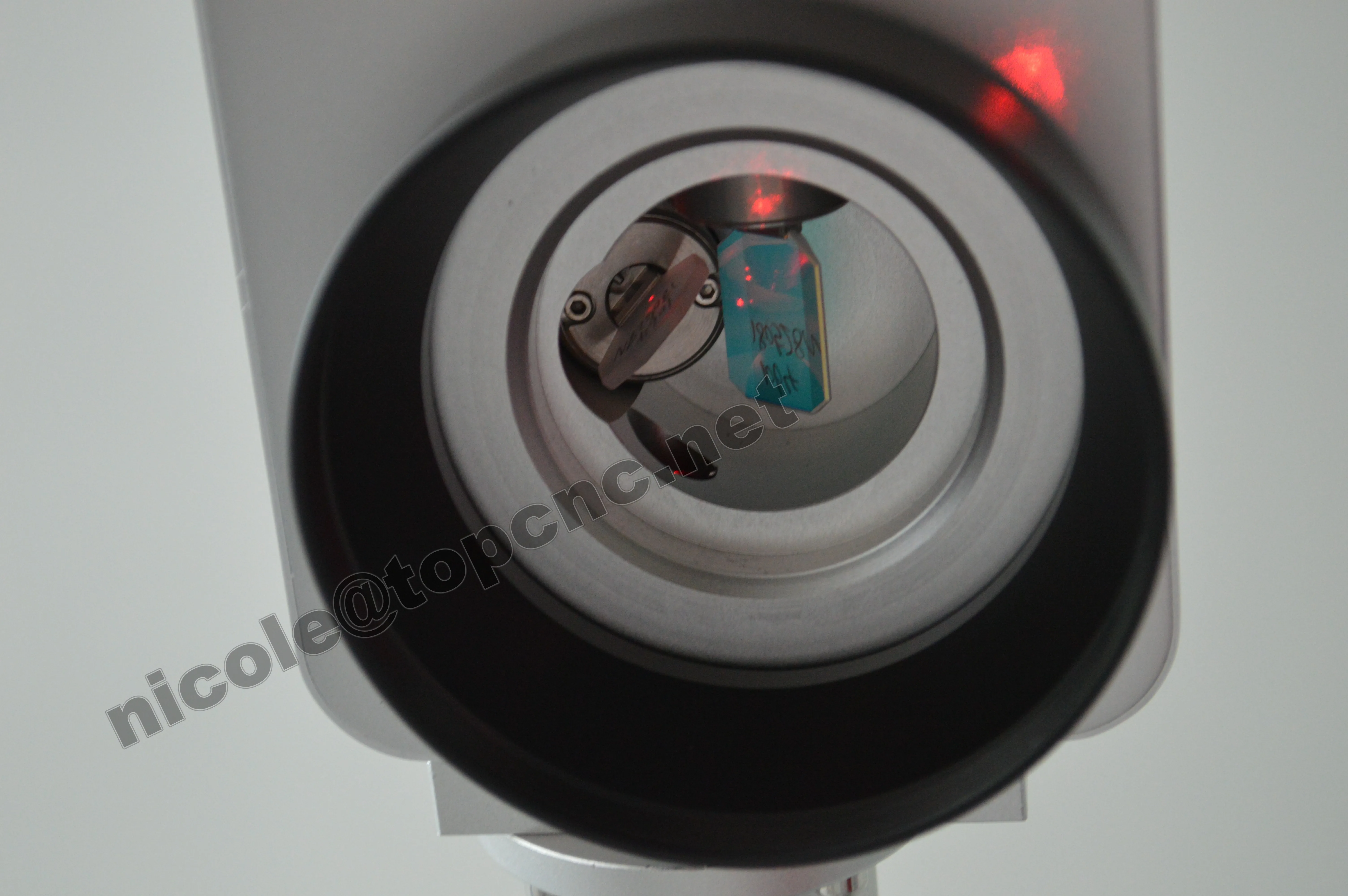 Low price uv fiber laser/ high quality fiber laser marking for metal Portable MIni Fiber Laser Marking Machine Price