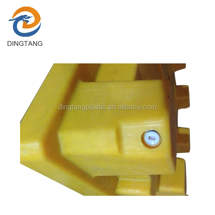 
Low Profile Polyethylene 1300*1300*300mm 4 drum spill control pallets China 