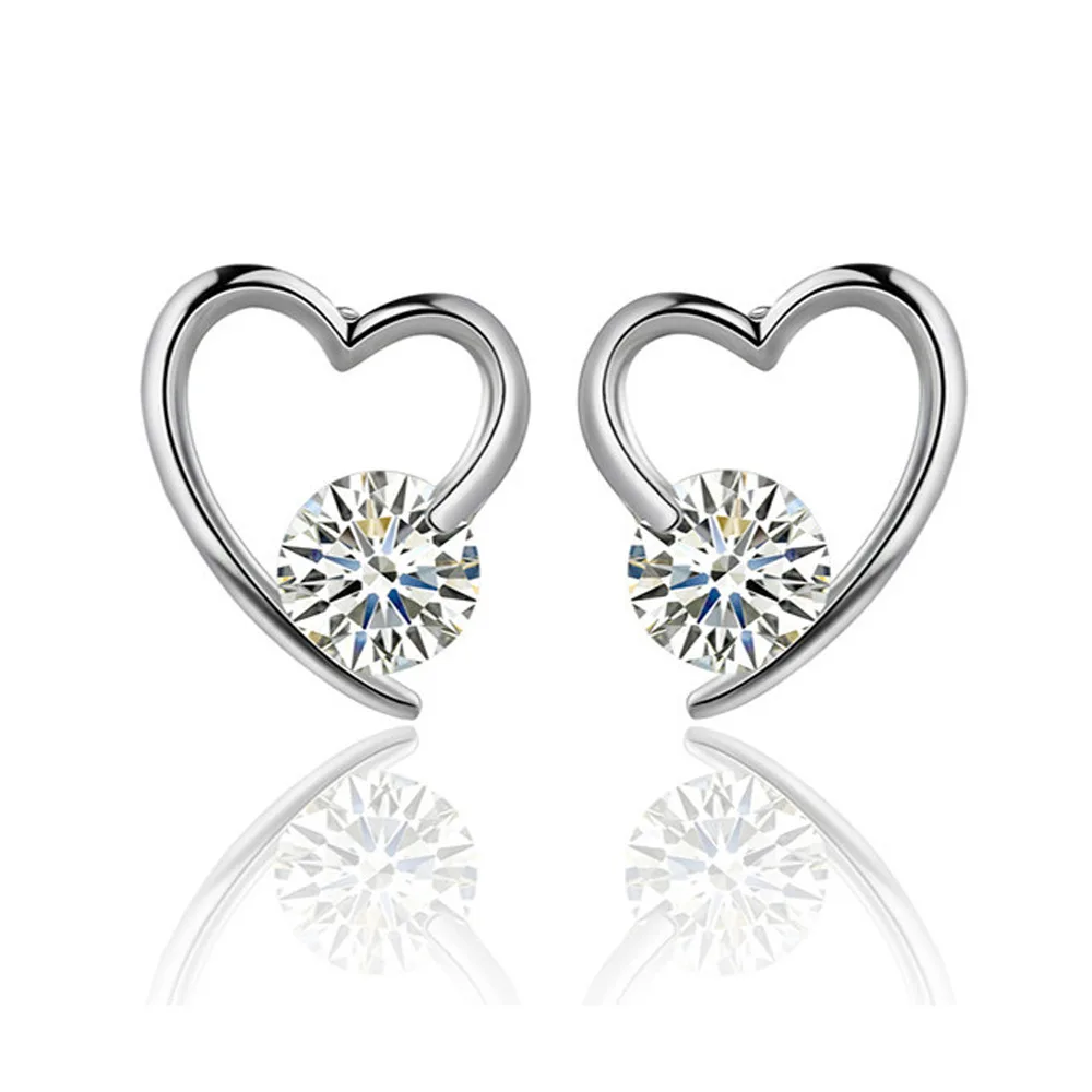 

Heart Design 925 Sterling Silver Stud Earring with AAA Zircon