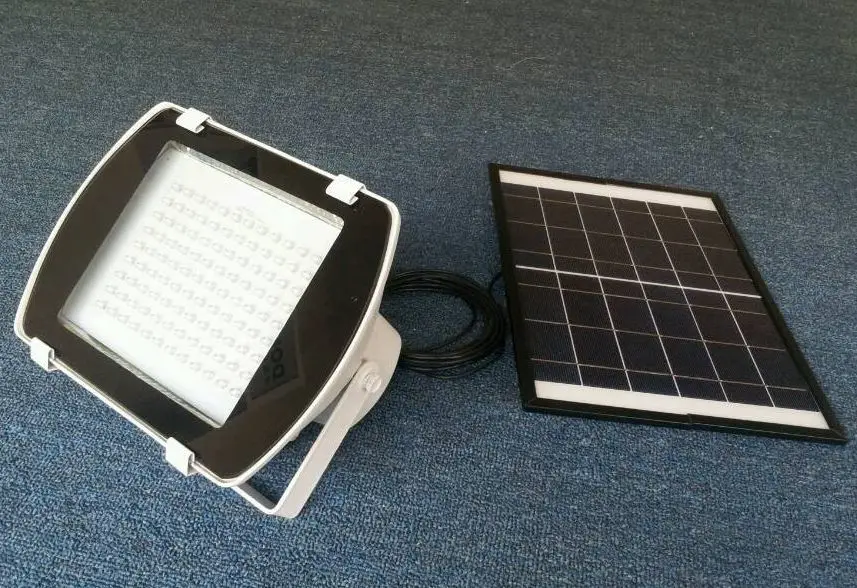 2019 Solar Spotlights with 40W solar panel