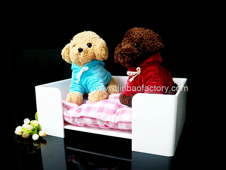 jinbao acrylic doghouse.jpg