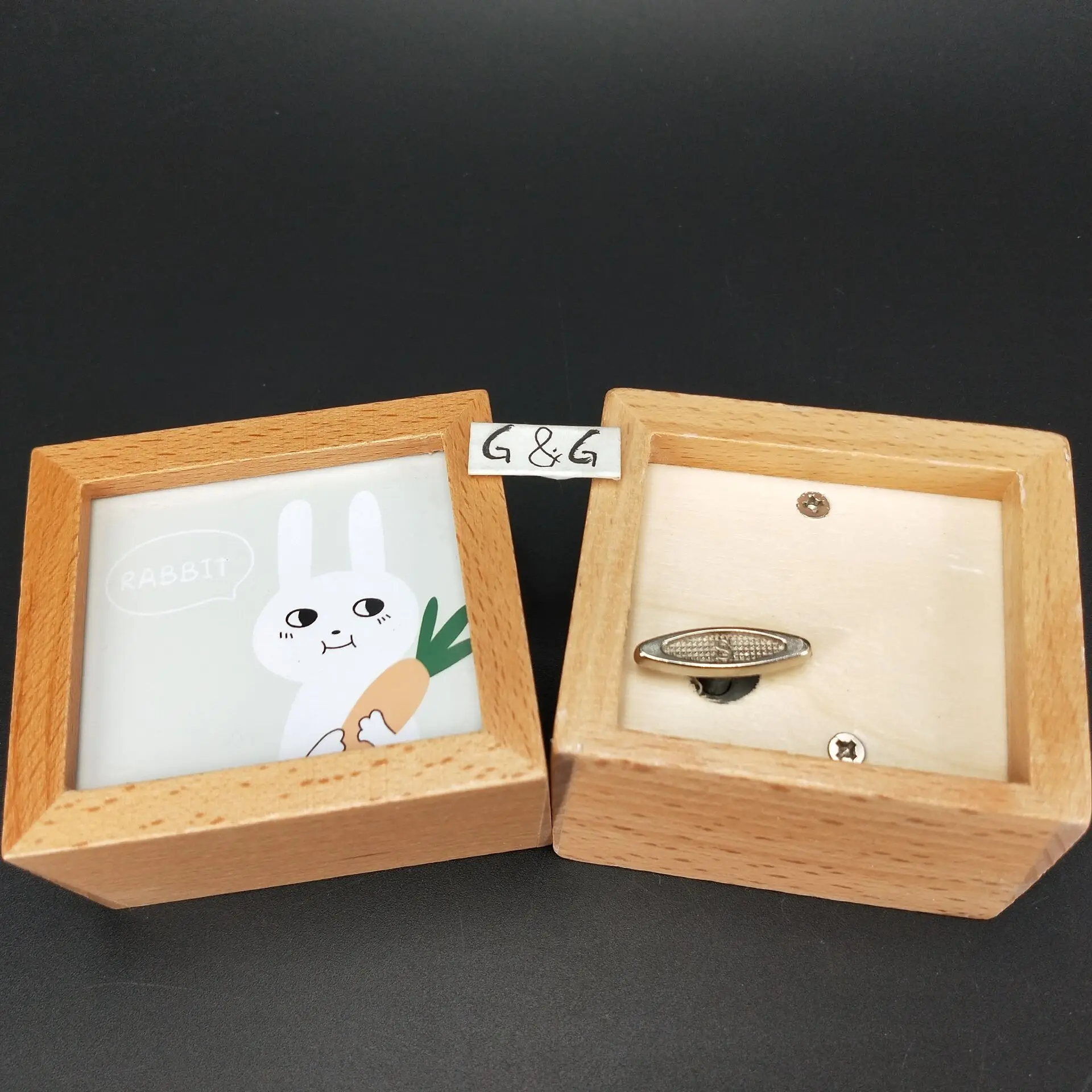 Custom Design And Song Music Box With Yunsheng Brand Mechanism Wind Up