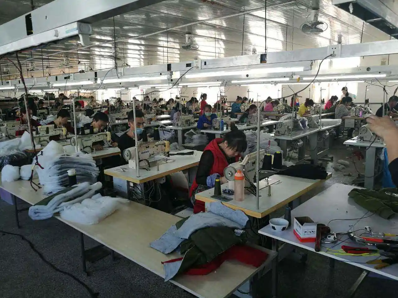 
International freight forwarder LCL&FCL From China to Louth/Macroom with shirts & jersey 