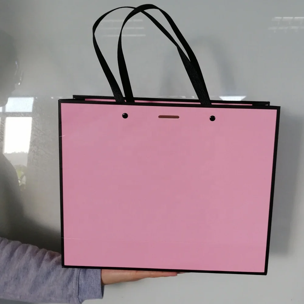 High Quality Carrying Pink Color Paper Bags with Black Ribbon Luxury