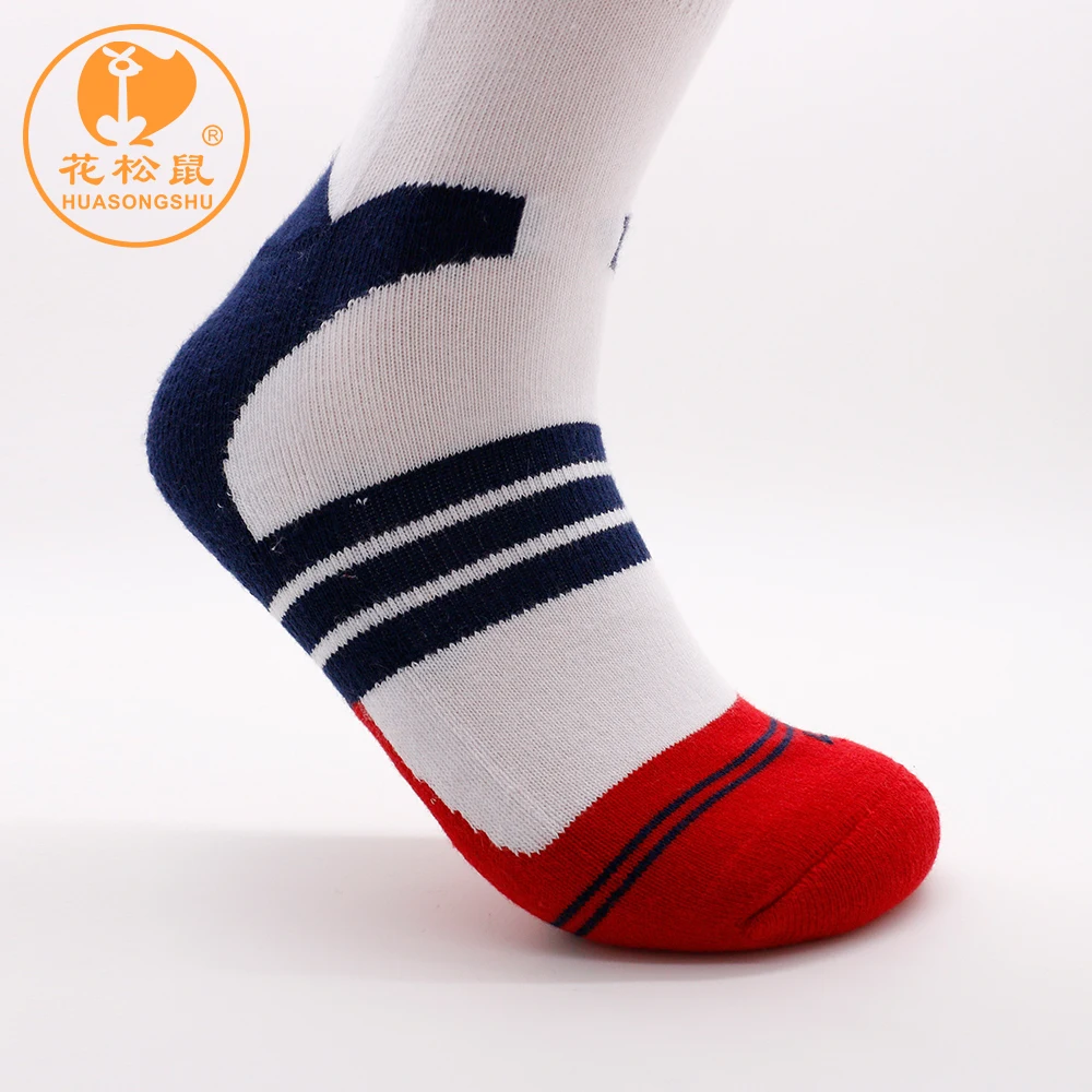 
China Direct Factory Crew Socks Warm Terry Sport Socks Striped Custom Compression Elite Basketball Football Socks 