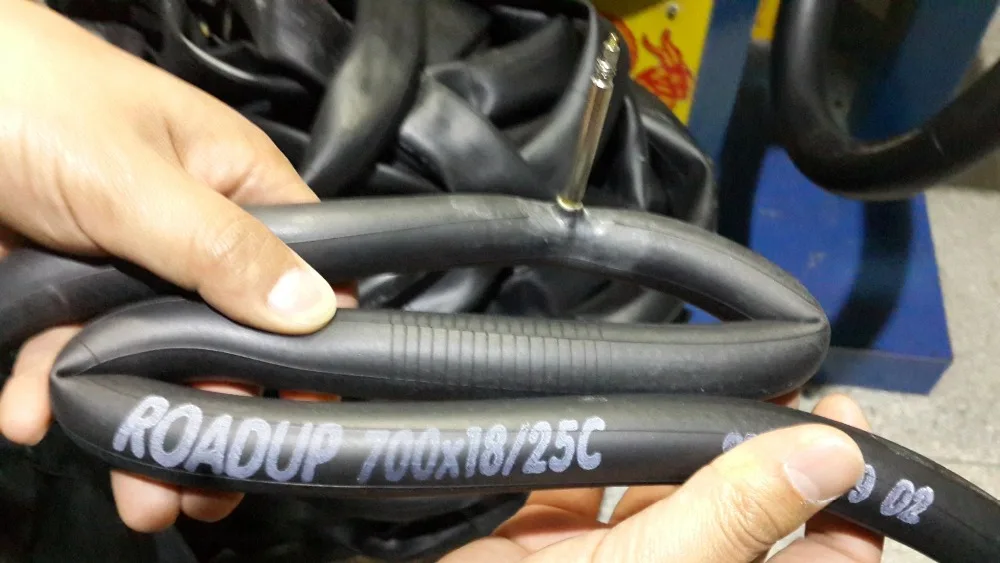 700x250 bike tube