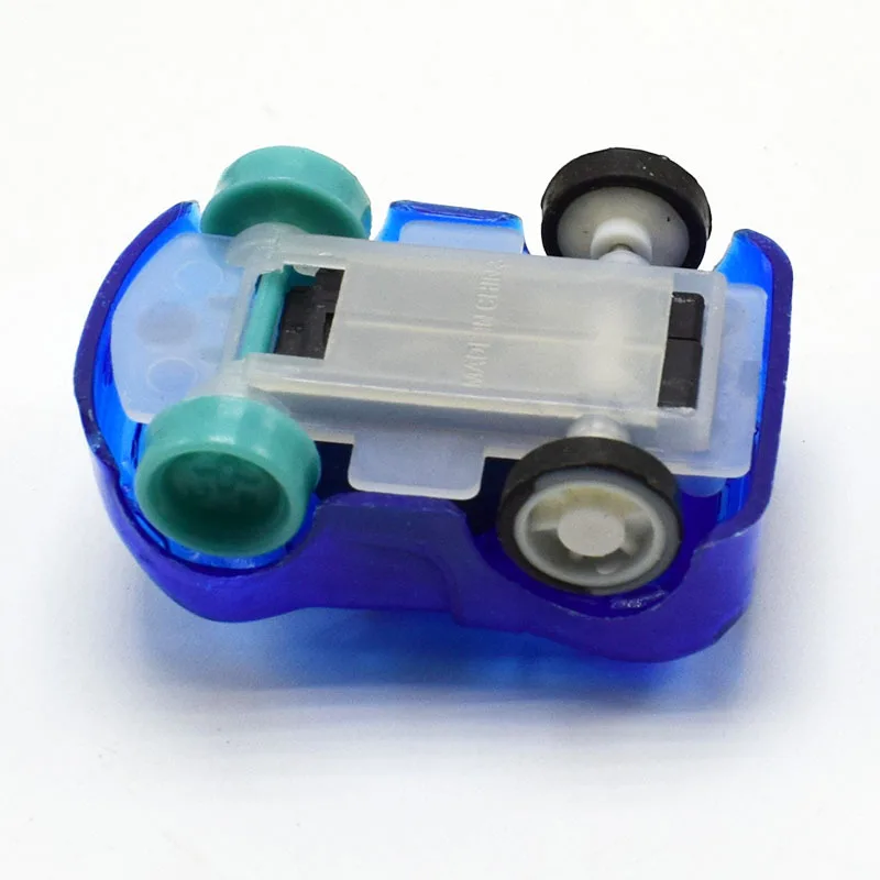 plastic car (2).jpg