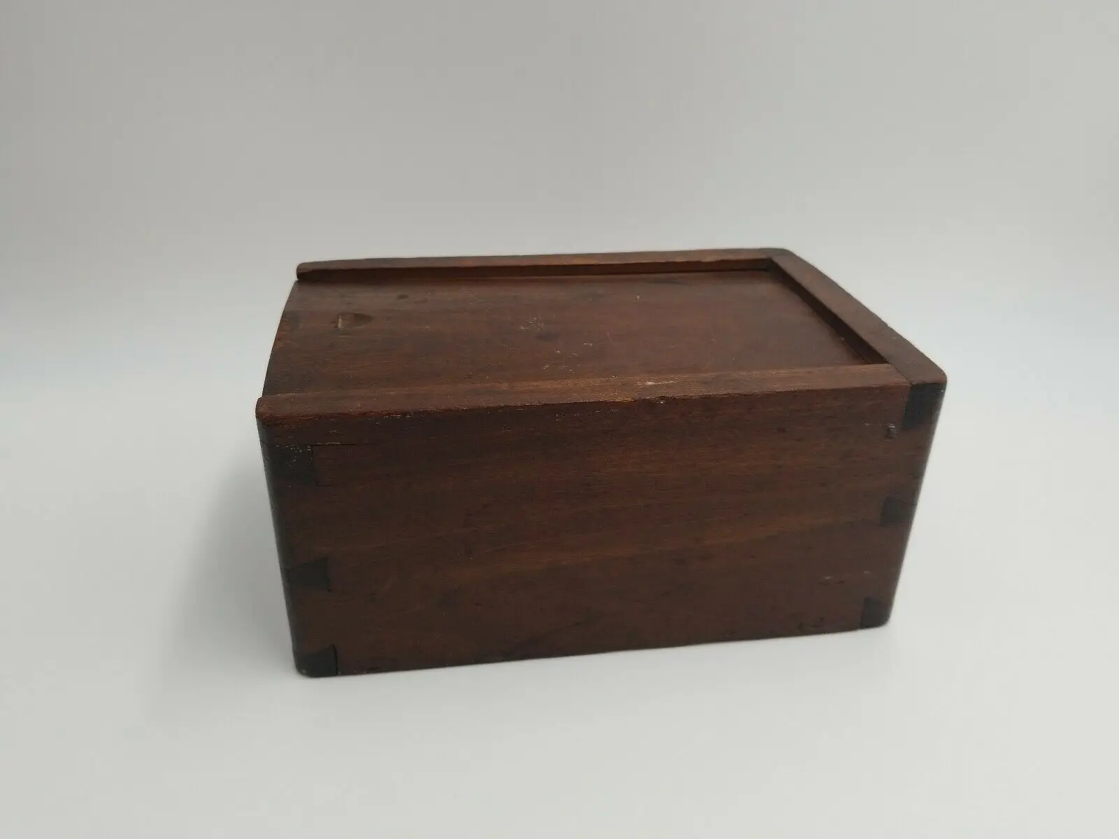 Dovetail Box-1.jpg