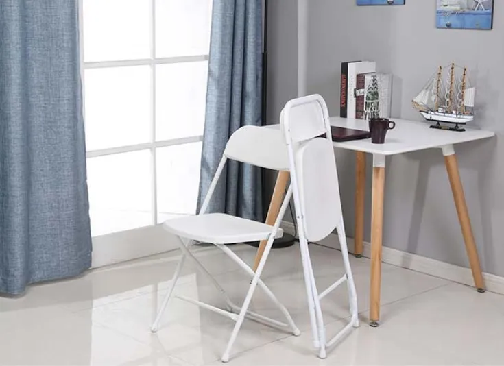 Wholesale party chairs white foldable plastic folding chairs