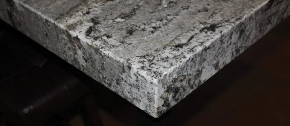 bianco-antico-granite-countertops-991713.jpg
