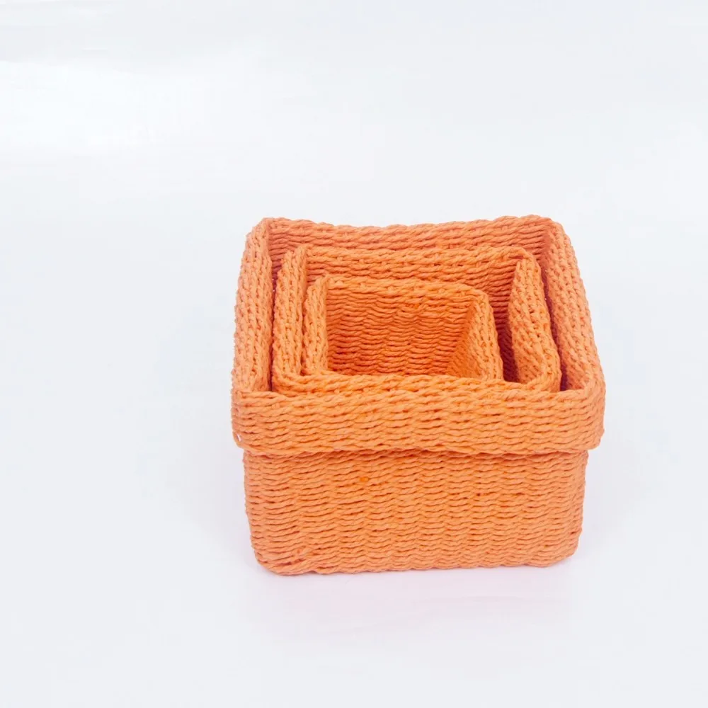 家庭用品的纯色长方形纸草篮子