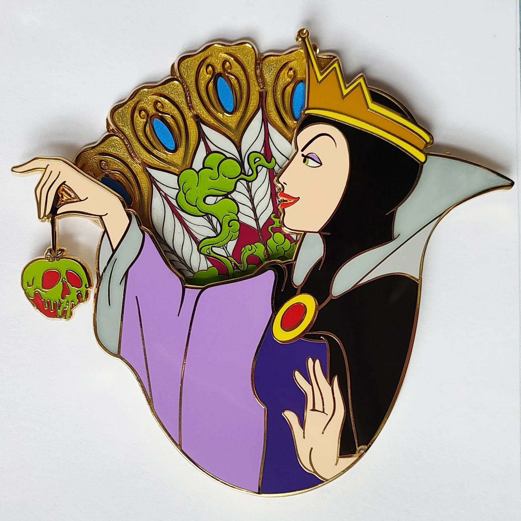

glow in the dark hard enamel pin, Custom