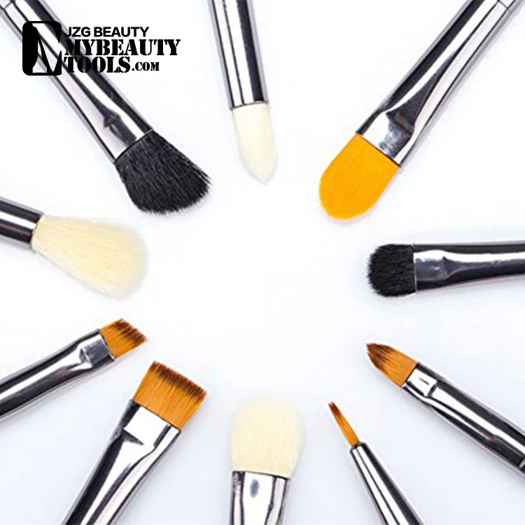 Make-up brush.jpg