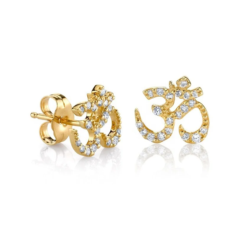 

2019 gift fashion jewelry 14k gold diamond OM stud earrings