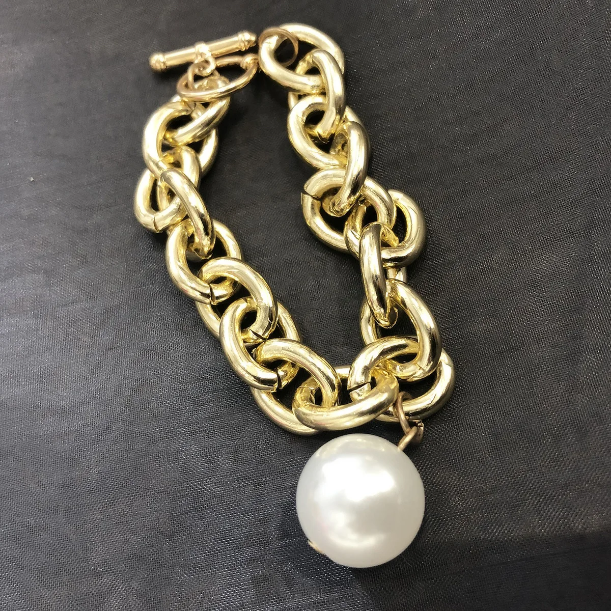 

wholesale fashion gold plated pearl bracelet cuff women bracelet jewelry accessories chain bracelet, As photo