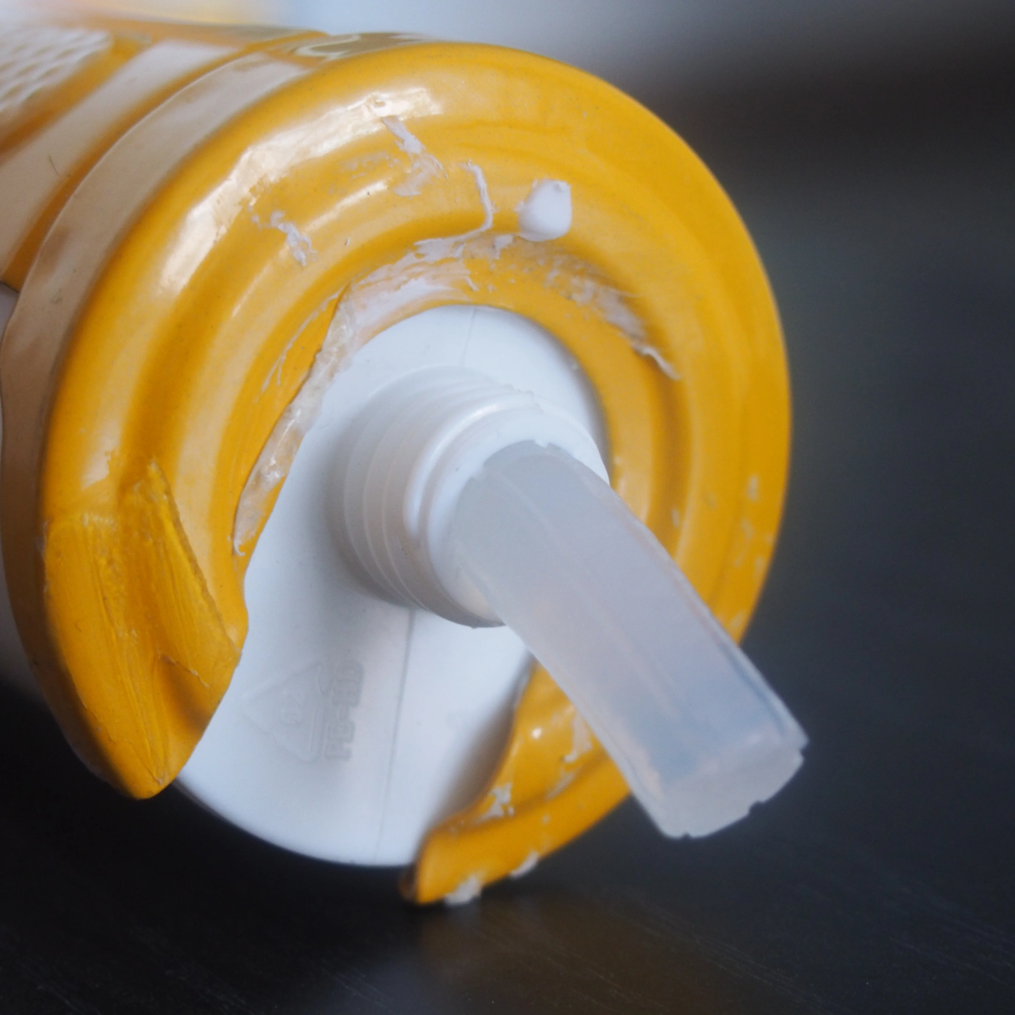 半隐形玻璃幕墙中性硅胶结构密封胶