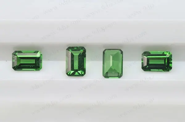 Wholesale Good Quality Oval Shape Russian Hydrothermal Lab Created Emerald