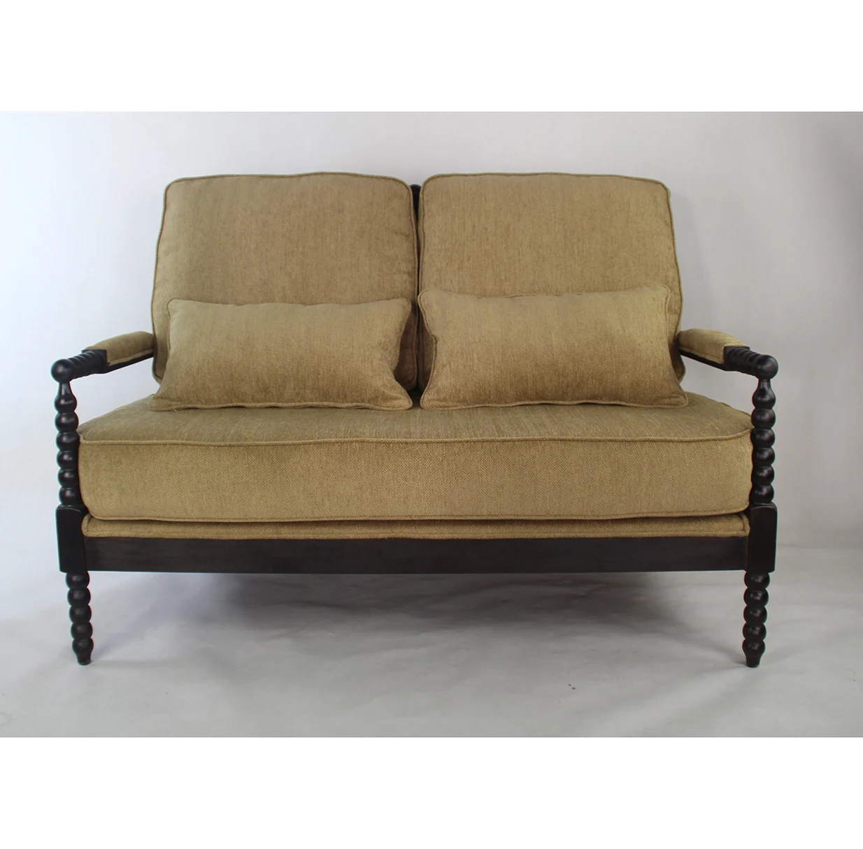 FF-256 Loveseat.JPG