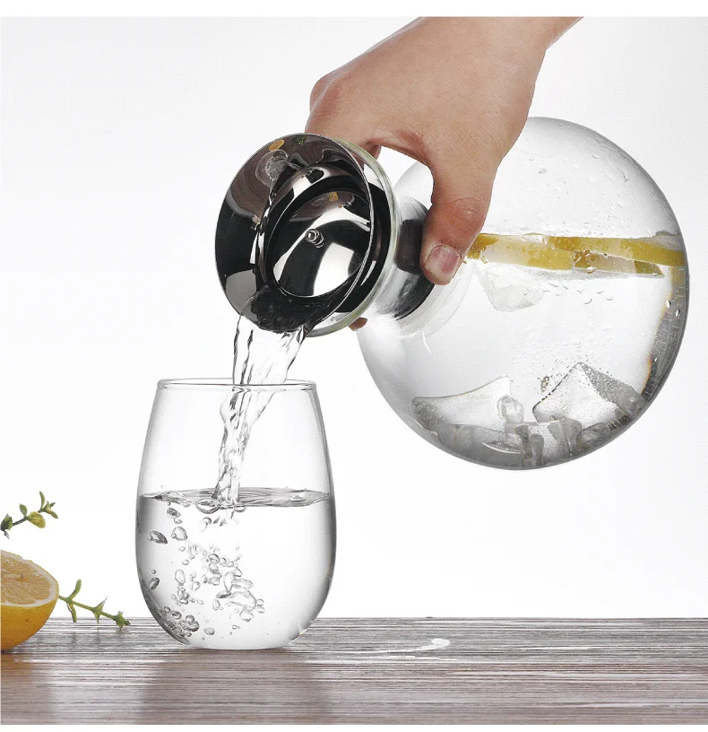 
1500ml Glass Water Carafe Pitcher and Wine Decanter with Stainless Steel Drip Free Pouring Lid 