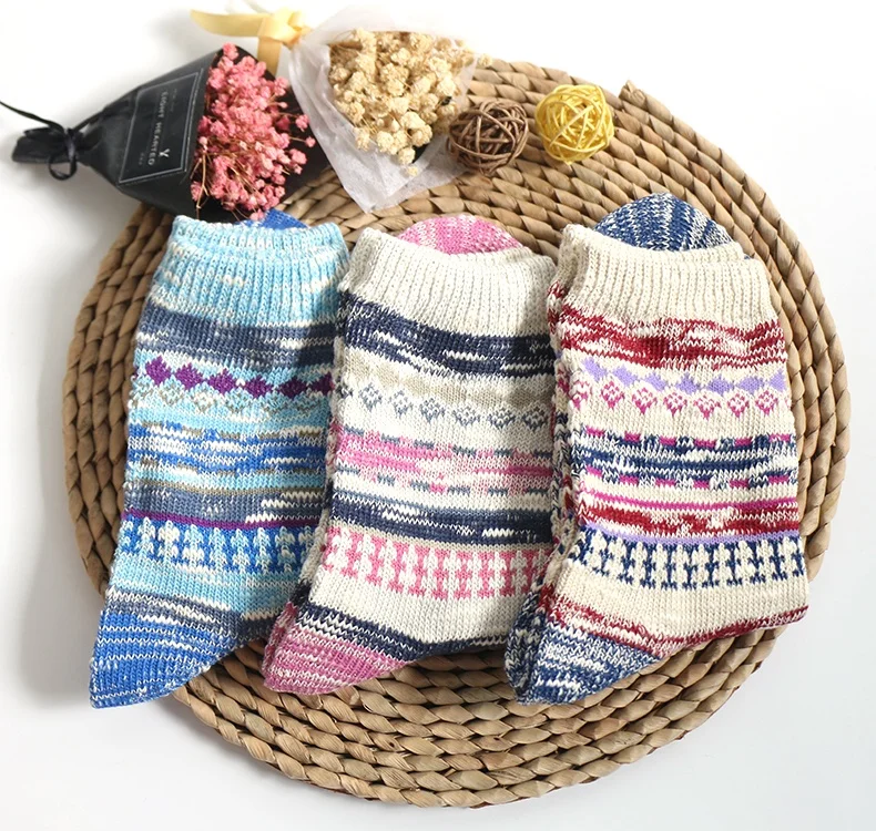

Winter Warm Vintage Style Thick Knitting Cotton Custom Woman Crew Socks, As pic