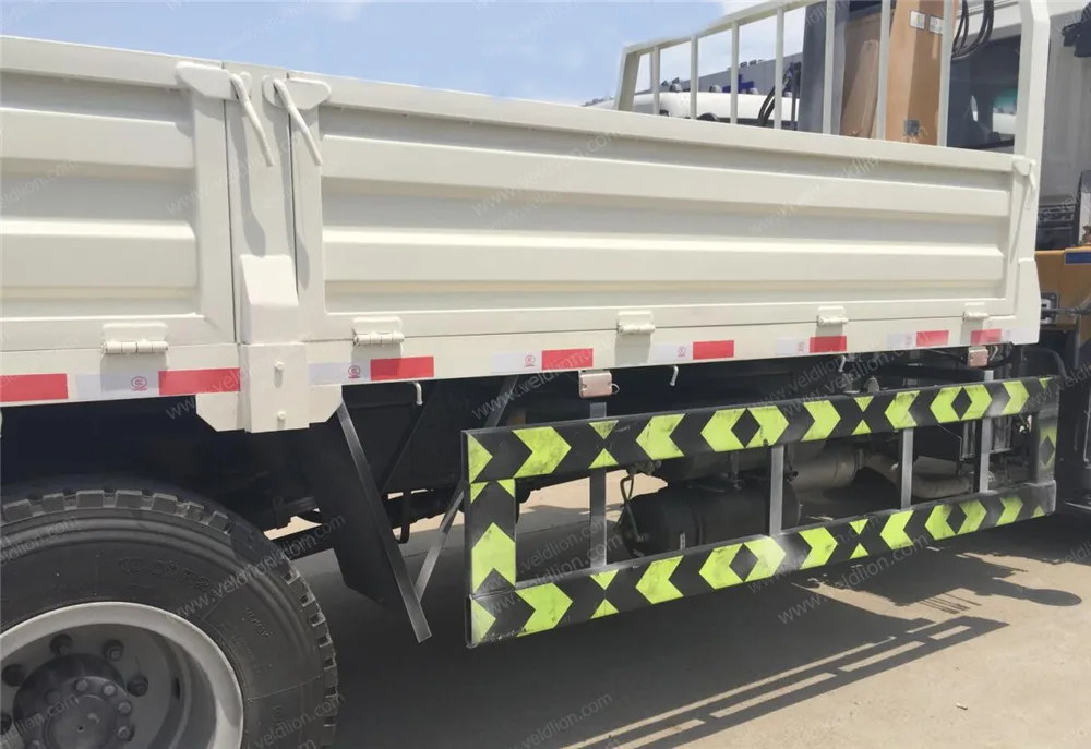 TRUCK MOUNTED CRANE 7.jpg