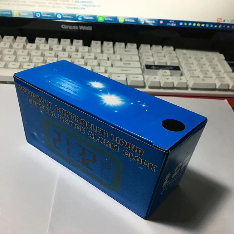 
Large LCD Display Digital Alarm Low Light Sensor Technology Soft Night Light Easy to Set and Watch Digital Alarm Clock 