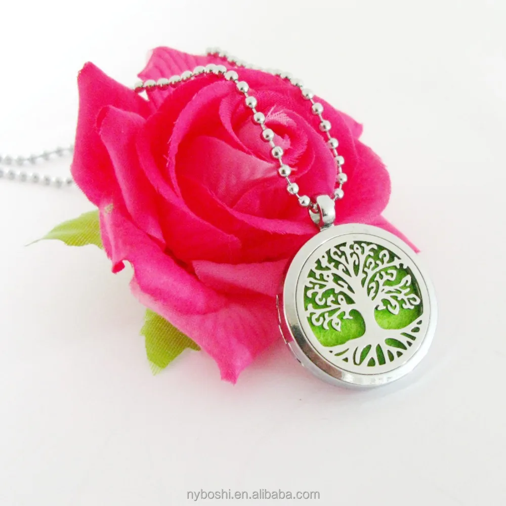 

Polish XX07 30mm Perfume Aromatherapy Locket Necklace Stainless Steel Essential Oil Diffuser Locket Pendant(free pads), As picture