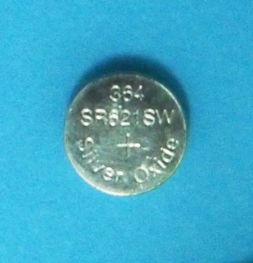 SR621SW 1.55V Silver Oxide Coin Battery