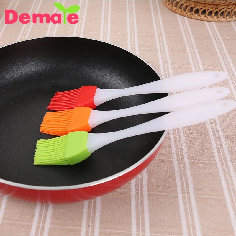 

Outdoor Barbecue High Temperature Big Silicone Pastry Basting Oil Brush, Blue, green, red, custom any pantone color