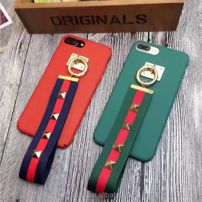 

Luxury Phone Cases Rivet Worn on Wrist for iPhone 5 5s 6 6s 7 Plus Case Fashion Mobile Phone Back Cover Capa