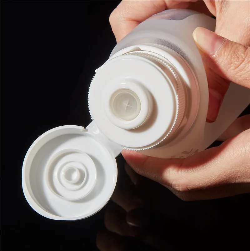 Food Grade Ketchup Dispensing Bottle Flip Top Cap With Silicone Valve