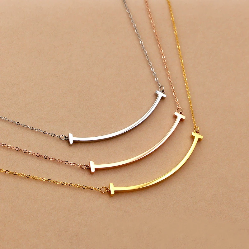 simple design women jewelry horizontal cross shaped pendant necklace