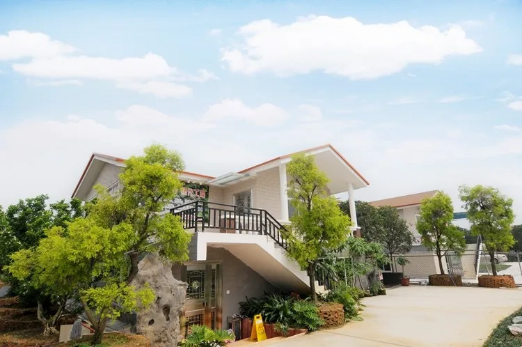 Hot Selling Prefabricated Composite Beach Small Designs Cottage House Plans Pool Duplex Holiday Prefabricated Garden House