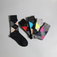 

High Quality Jacquard Crew Hand Liking Cotton Knitting Men Plaid Socks