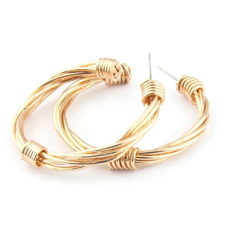 

NeeFu WoFuNew women's C-shaped temperament stainless steel earrings, Pink