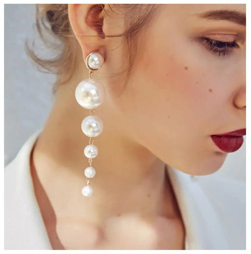 

Hot Retro Big Pearl Long Dangle Earrings Simple Irregular Pearls String Drop Earring Statement Pearl Earrings For Elegant lady