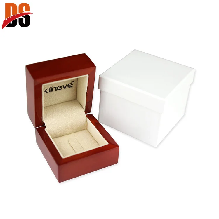 ring box 012