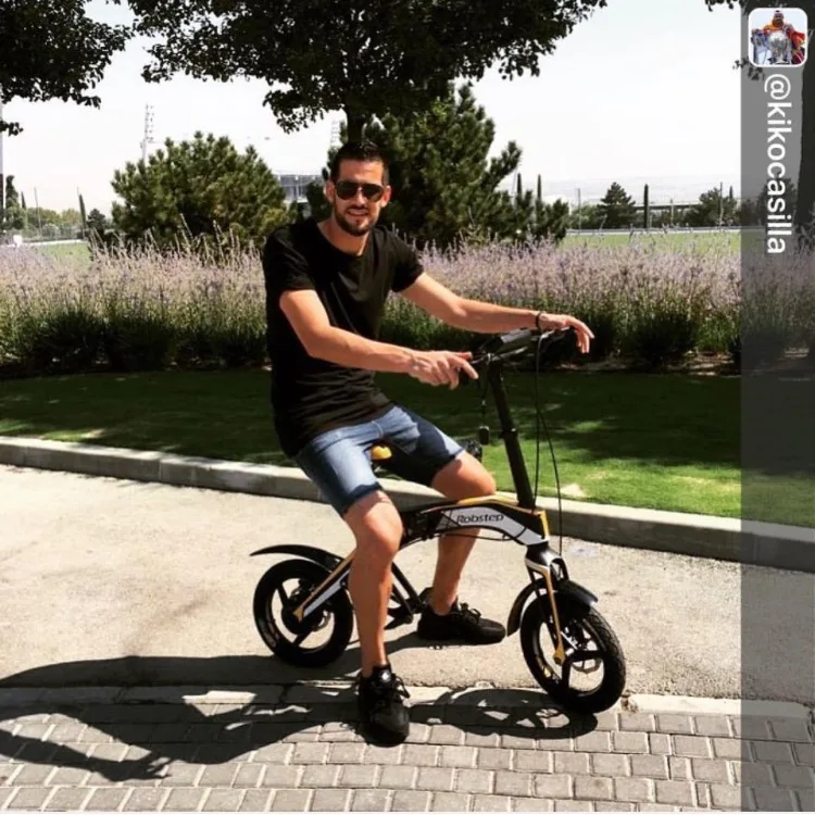 

Fashion and sports life Robstep OEM folding electric bike, Standard color: green;yellow;red;blue