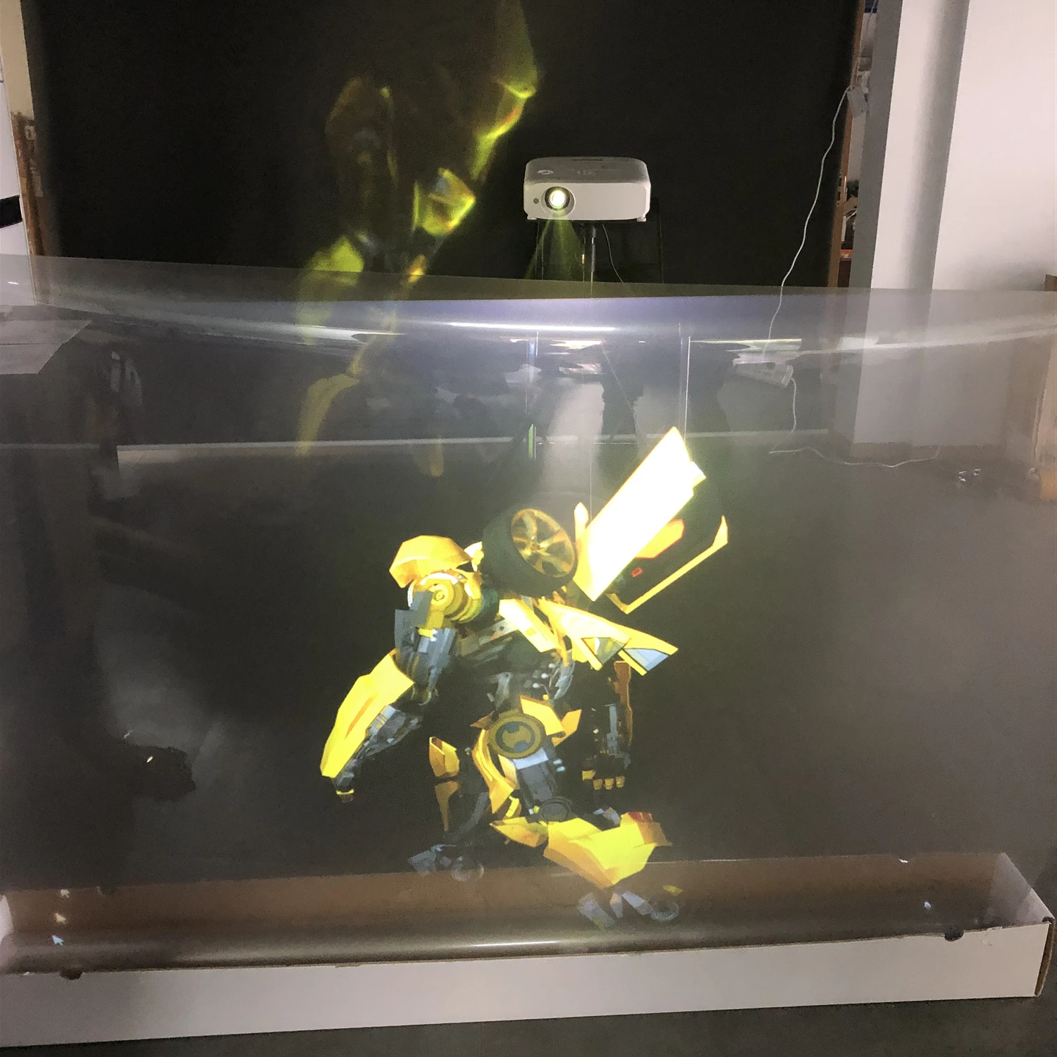 

3d holographic screen magic image, Transparent or dark grey color