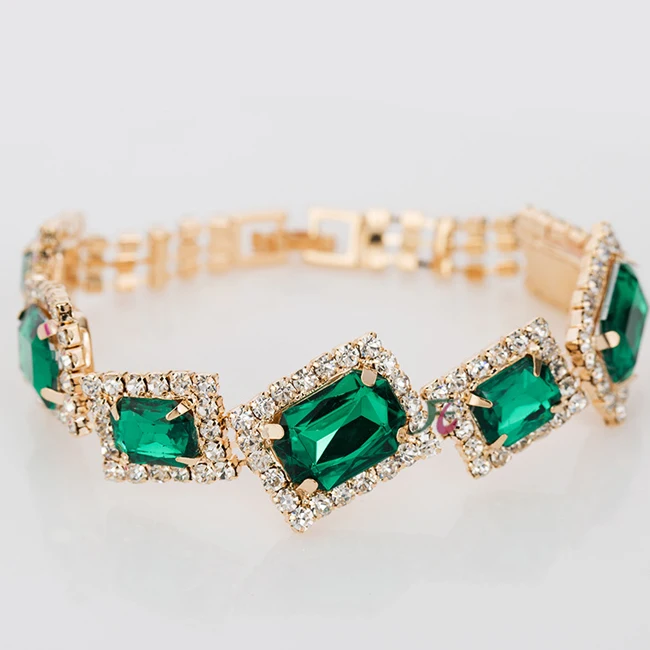 

2021 Hot selling Wholesale Simple Personality Gold-plated Crystal Rhinestone Chain And Inlaid Alloy Woman Bracelet, Green & customized