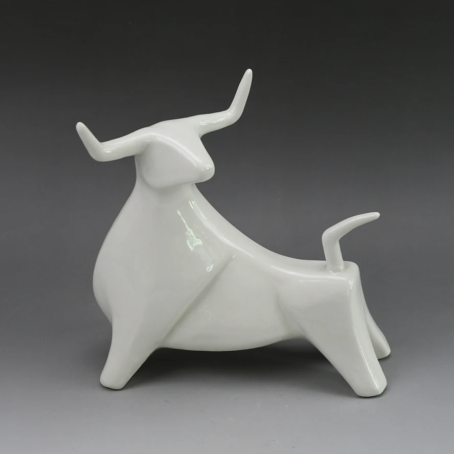 High Quality Home Decor Custom Ceramic Bull Porcelain Animal Figurine