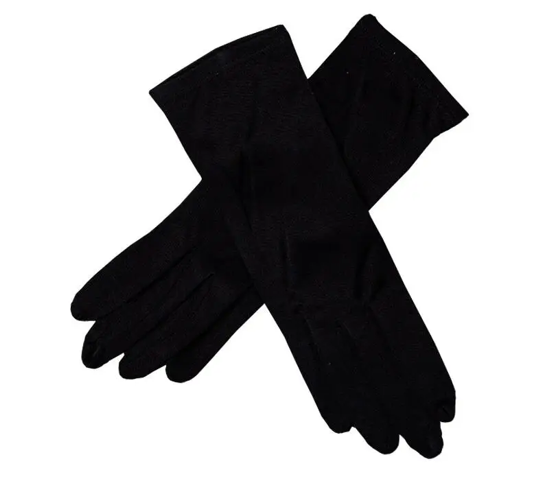 silk gloves1.jpg