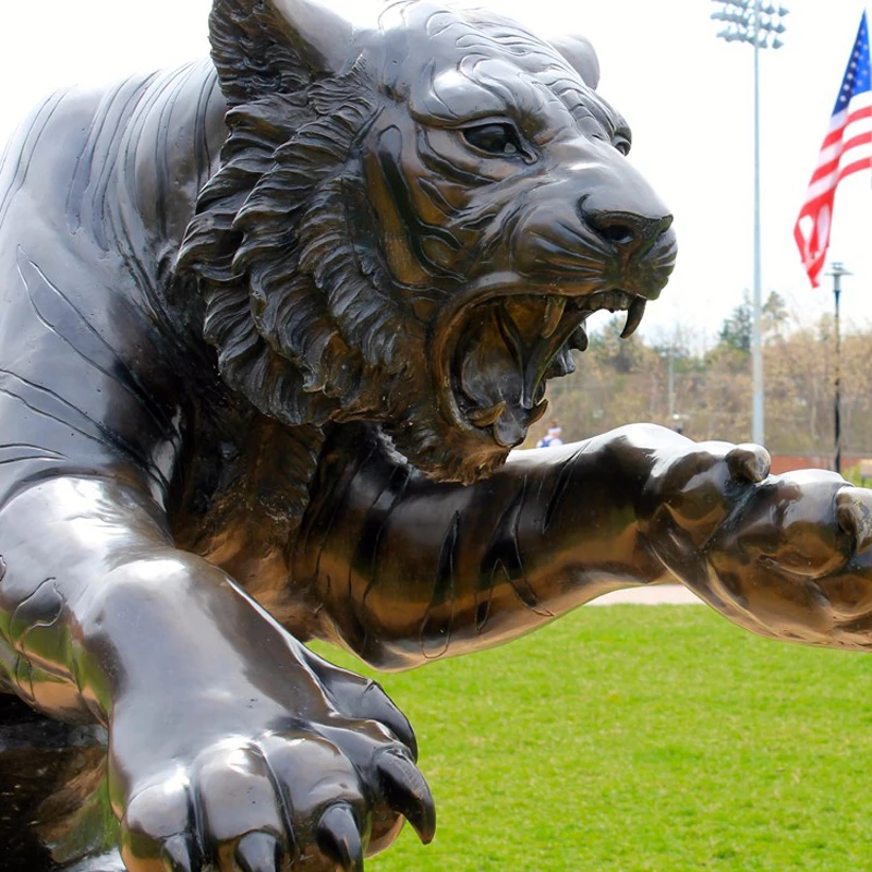 tiger yard statue