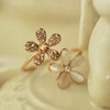 2016 hot sale lovely small fresh opal flower ring Adjustable Daisy crystal rhinestone ring for women