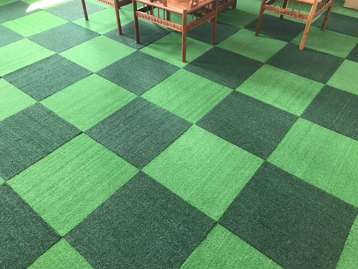 Qingdao Removable Office Hotel Restaurant Carpet Floor Tiles / Nylon