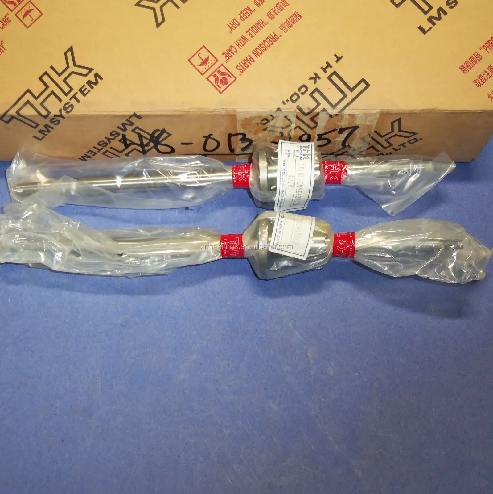 THK LF25 LF30 LF40 LF50 linear motion ball spline LF25UU LF30UU LF40UU