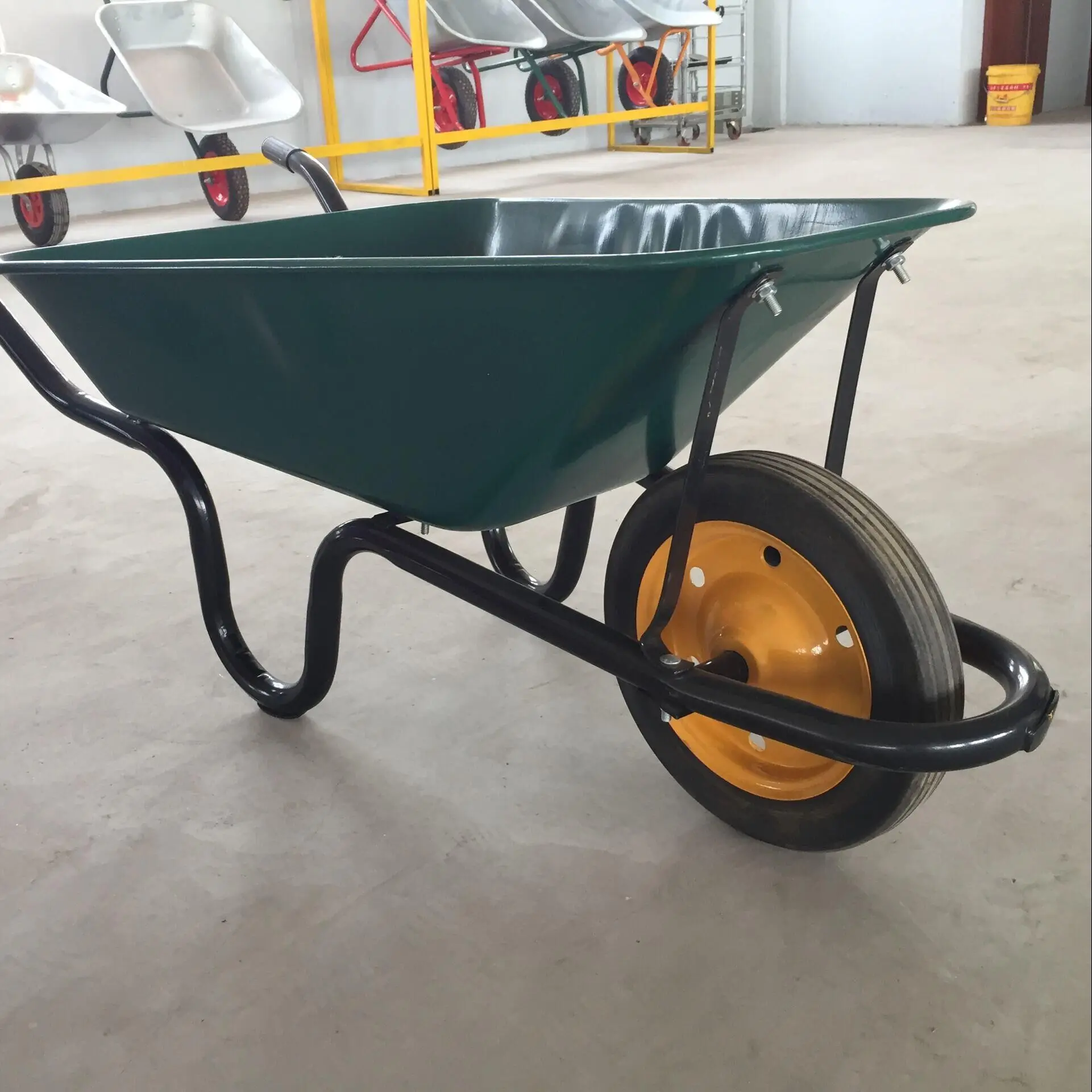 Sri Lanka Wheelbarrow Construction Wheelbarrow WB3800 With Solid Wheel