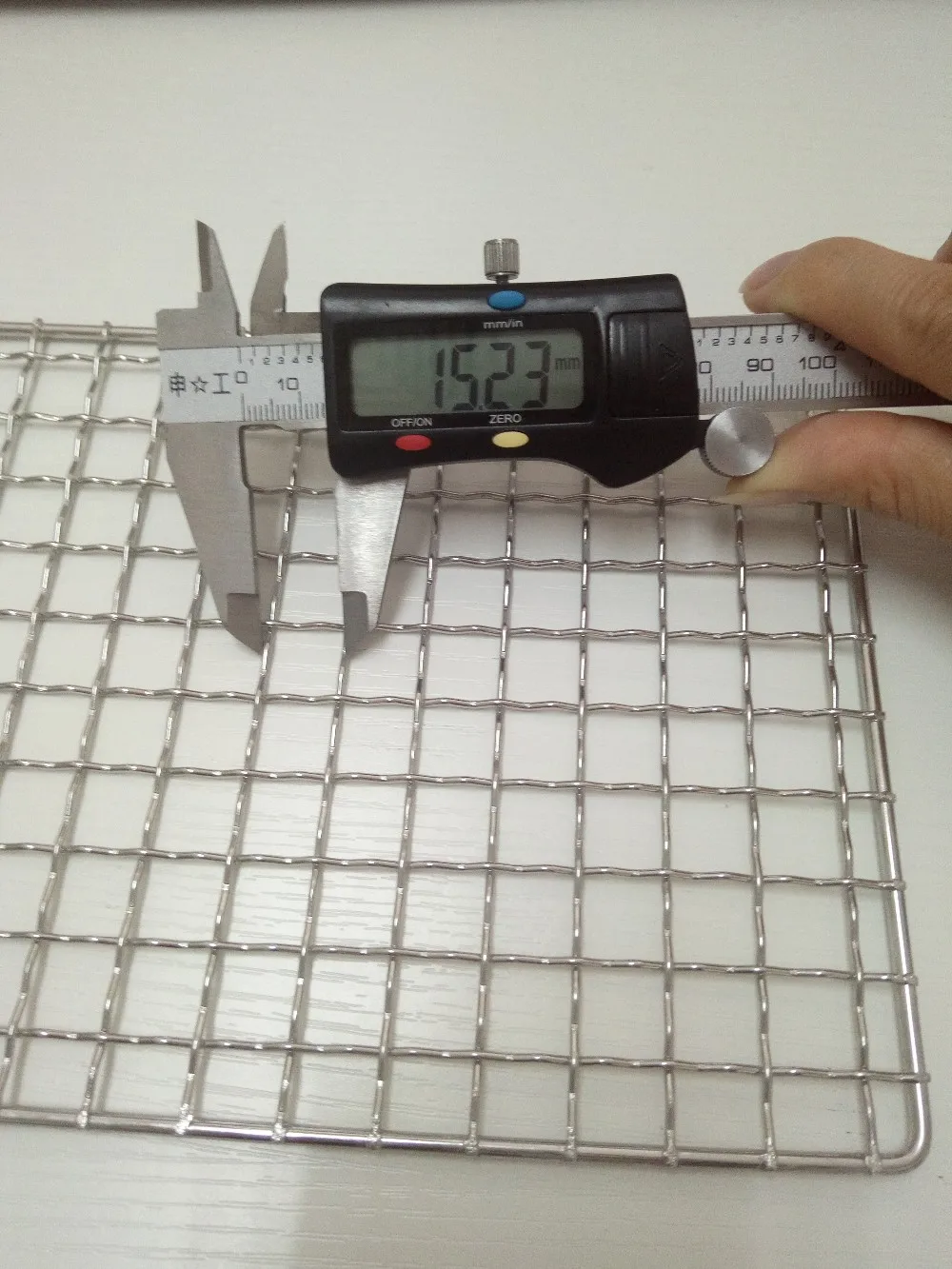 Griglia Per Barbecue Pieghevole In Acciaio - 34x32cm Per Pesce E Verdure, Ideale Per Campeggio - Foto 2