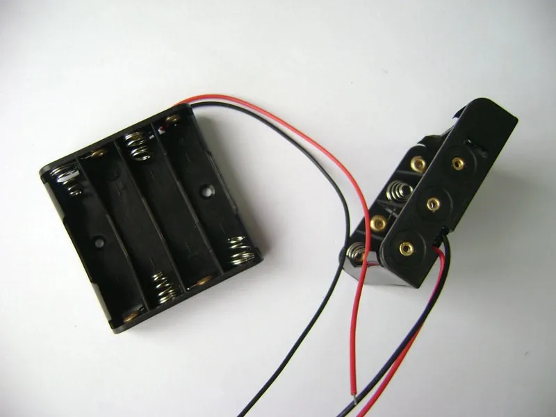 4 x Cellule 1.5 V AAA Batterie Coque support joint boîte plastique avec Interrupteur 15 CM WIRE