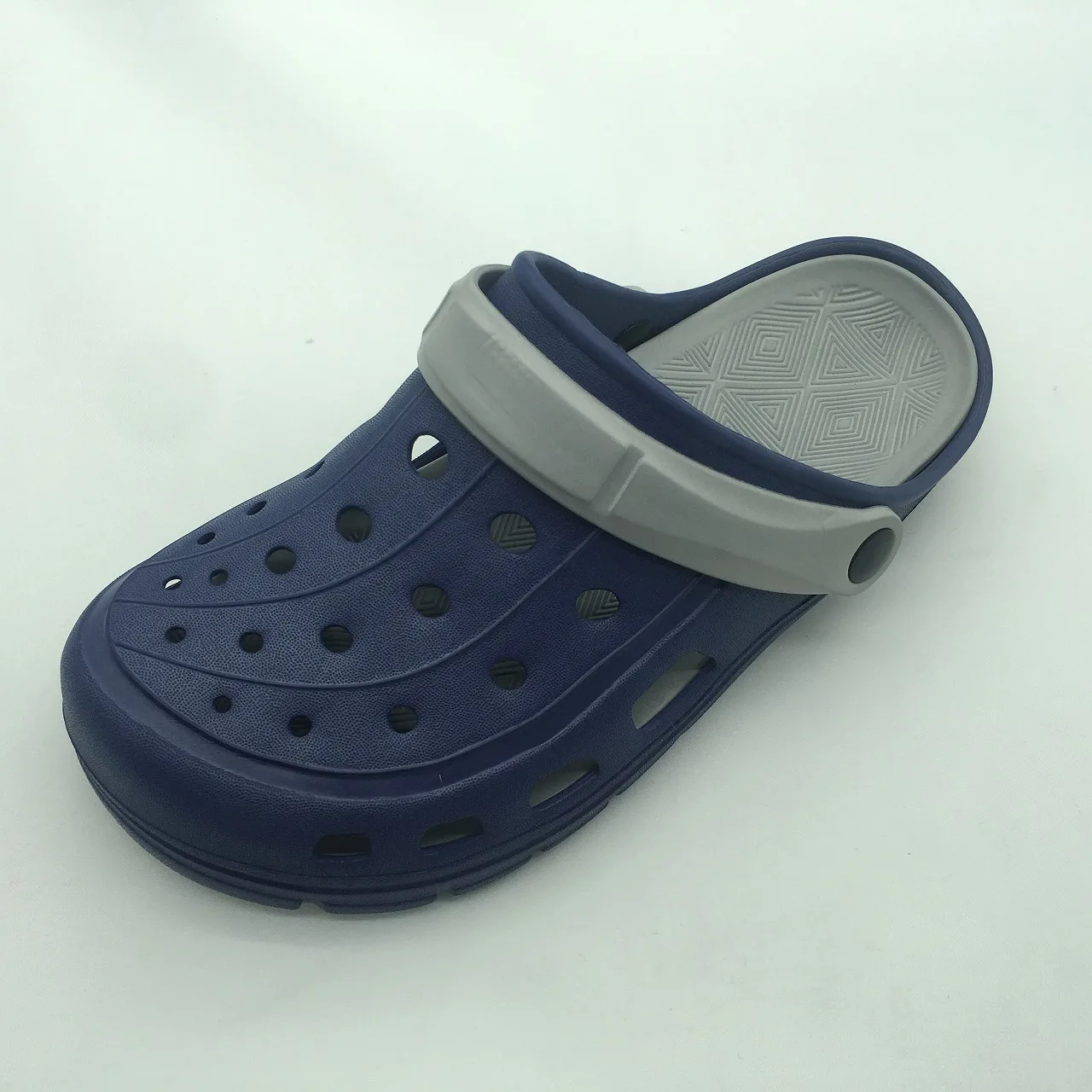 inexpensive clogs